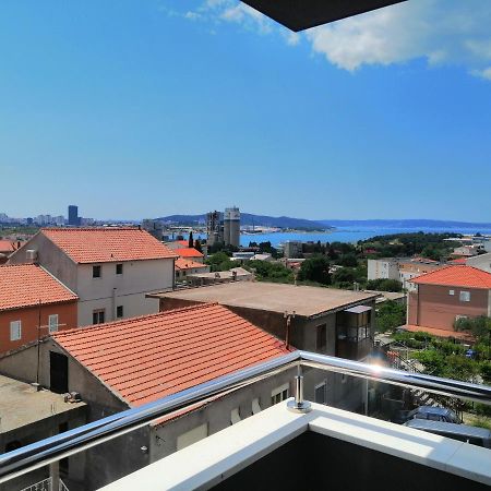 Luxury Apartment Queen Solin Eksteriør bilde