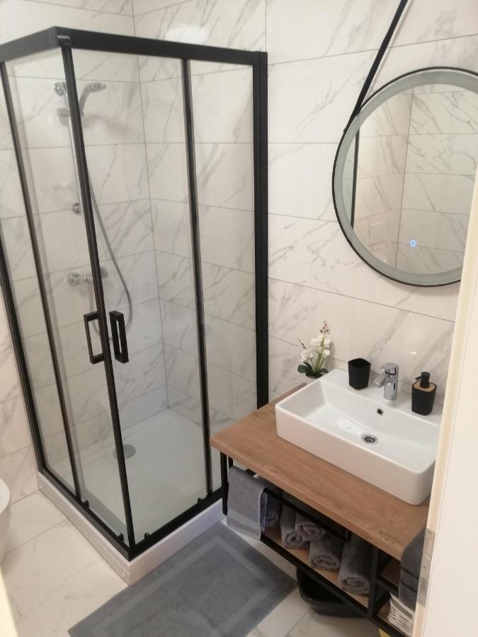 Luxury Apartment Queen Solin Eksteriør bilde