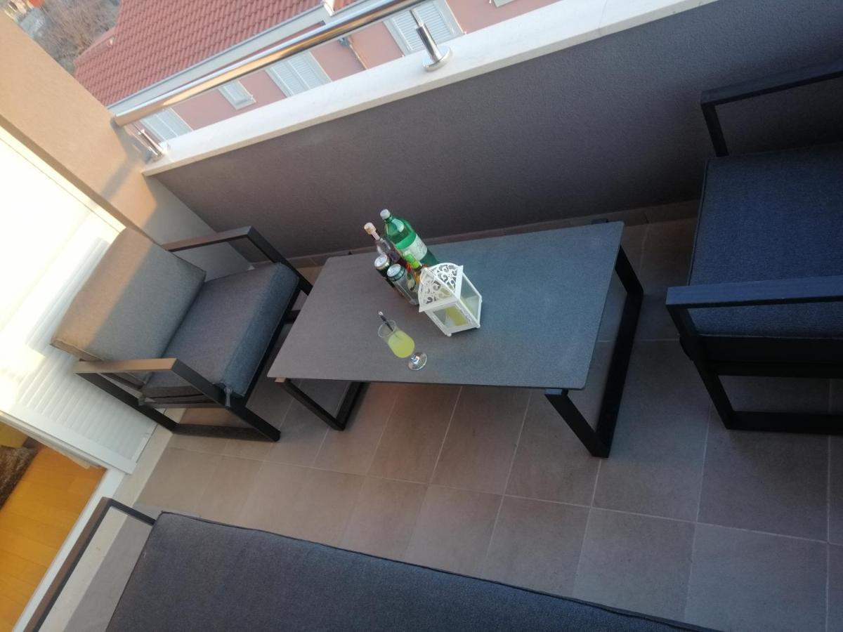 Luxury Apartment Queen Solin Eksteriør bilde