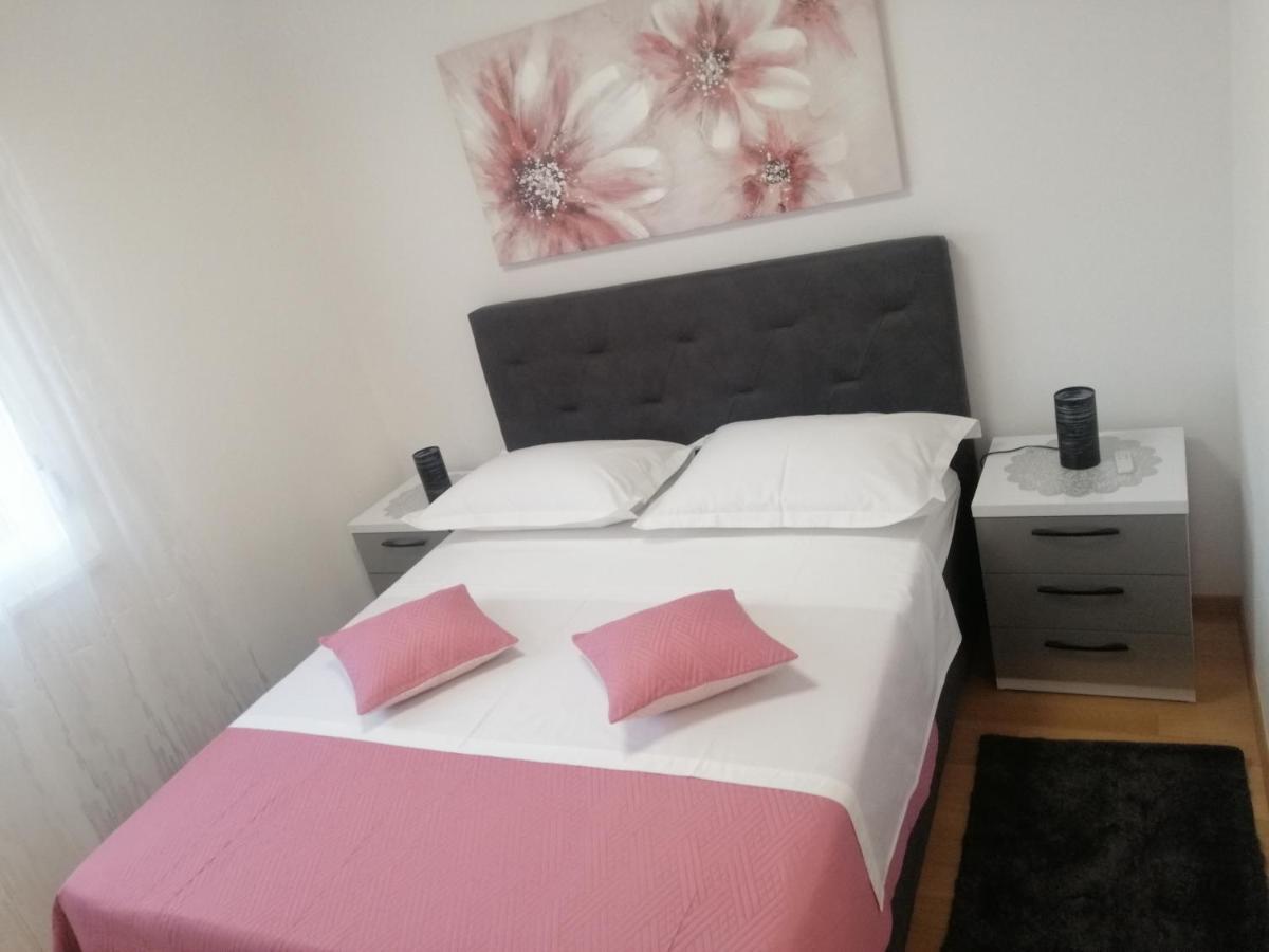 Luxury Apartment Queen Solin Eksteriør bilde