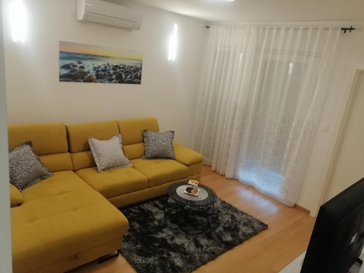 Luxury Apartment Queen Solin Eksteriør bilde