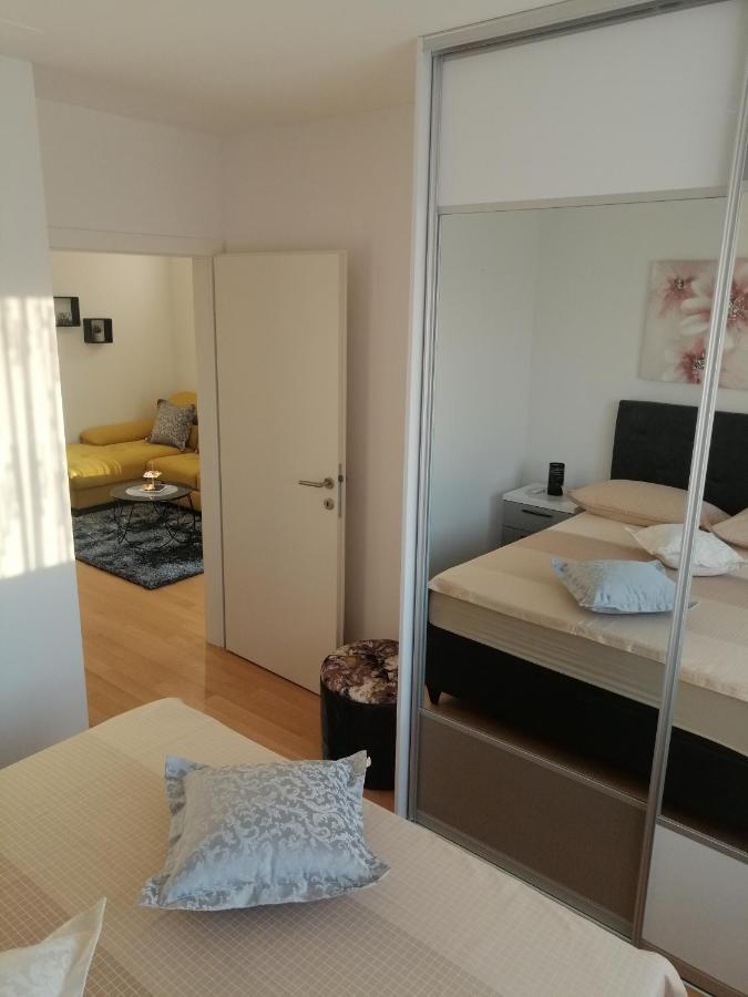 Luxury Apartment Queen Solin Eksteriør bilde
